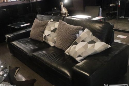 怎样挑选合适的沙发？皮沙发好还是布艺沙发好？