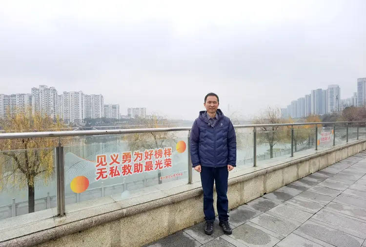 老黨員張忠奎五入冰河詮釋初心與擔(dān)當(dāng)